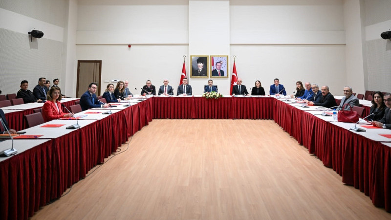 Vali Aktaş: Şiddete maruz kalan kadınlarımızı korumak en önemli görev