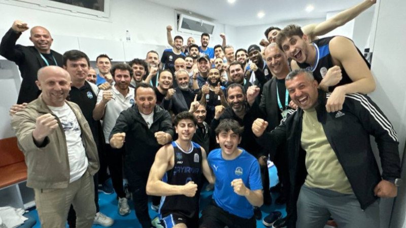 Çayırova Belediyesi’nden Play-Off’lara muhteşem başlangıç