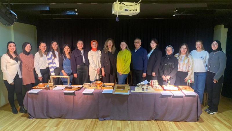 Bilgi Köprüsü Montessori Anaokulu’nda eğitici materyal yarışması