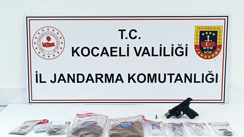 Darıca'da 1 kilo bonzai ele geçirildi