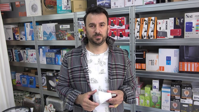 Gözle görülmez ama telefonla görünür Gizli kameraları böyle yakalayın