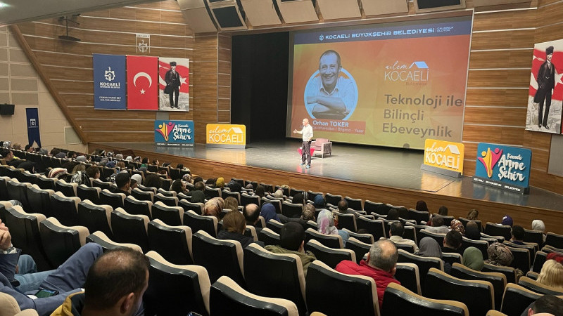 Gebze’de dijital ebeveynlik konuşuldu