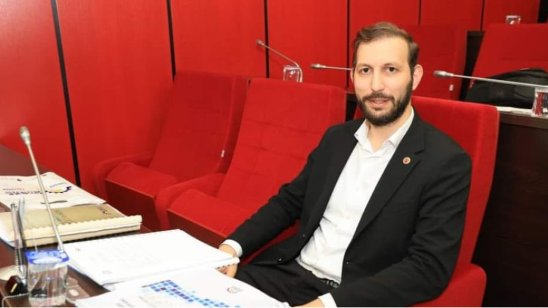 Hakan Kahraman Dünya Evine Giriyor