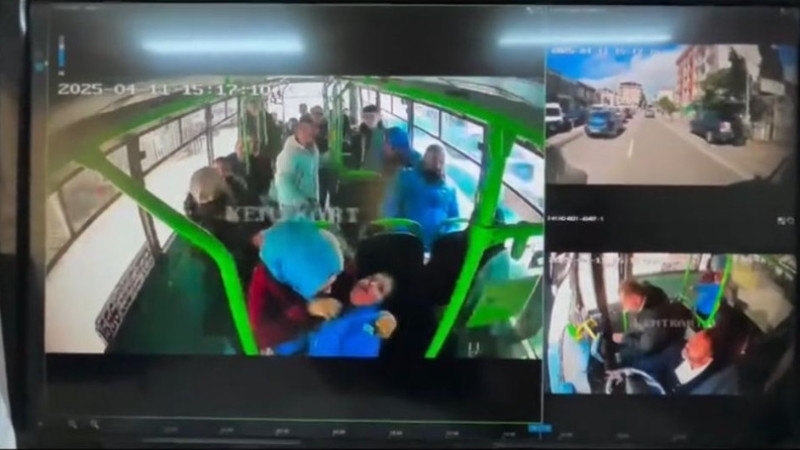 Otobüste yürekleri ağza getiren anlar: Ömer, ne oldu?