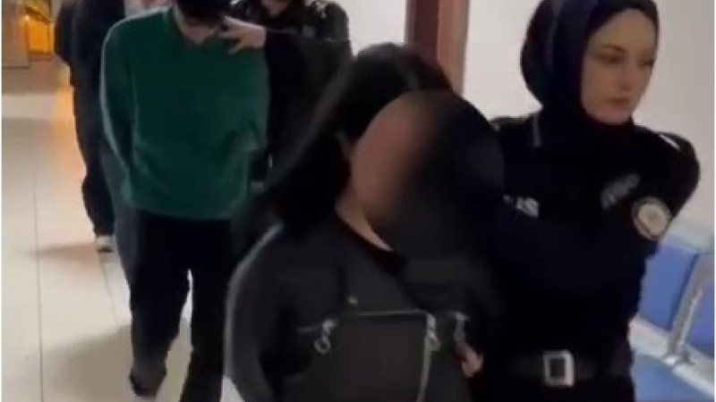 Silahla telefon gasp eden 5 şüpheli kıskıvrak yakalandı