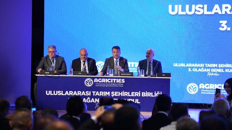 Gebze Belediye Başkanı Zinnur Büyükgöz, AGRİCİTİES Denetim Kurulu Başkanlığına Seçildi