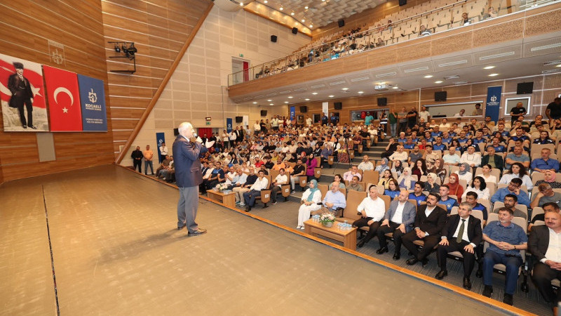 Başkan Büyükgöz, Belediye Personeliyle Bayramlaştı