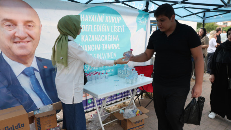 Darıca Belediyesi’nden LGS öğrencilerine anlamlı destek