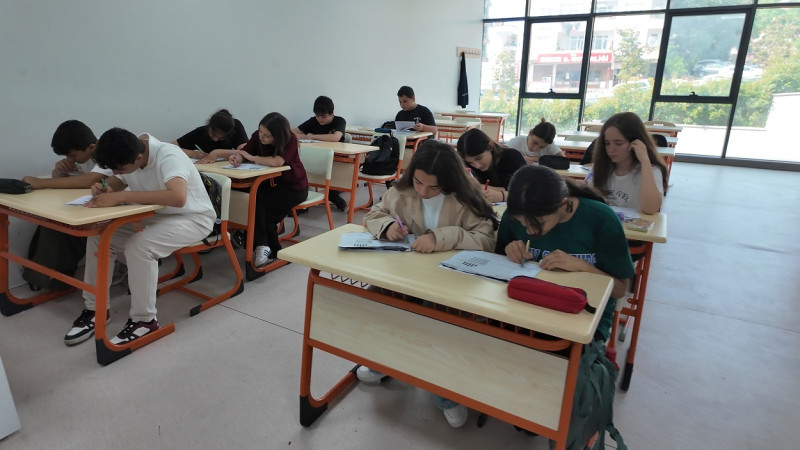 LGS’ye bilgi evlerinde hazırlandılar hayalleri için gün sayıyorlar