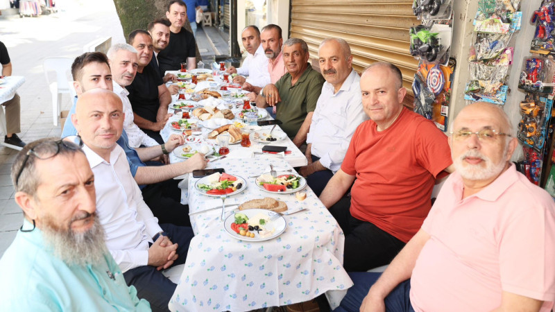 Başkan Büyükgöz Esnafla Buluştu