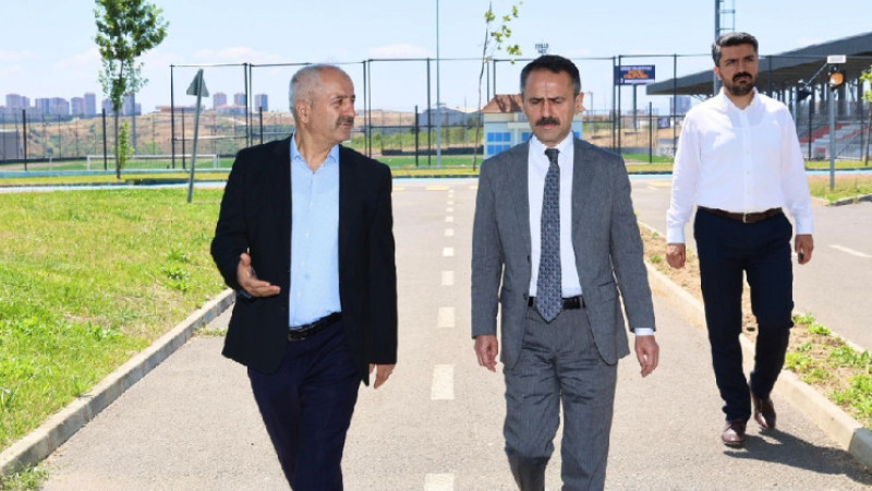 Başkan Büyükgöz Vali Aktaş’a projelerini yerinde tanıttı