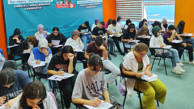 Darıca Belediyesi’nin eğitime desteği başarıyı getirdi