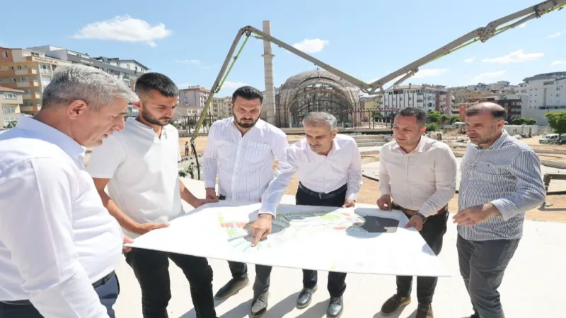 Çayırova Kent Meydanı’nda çalışmalar devam ediyor