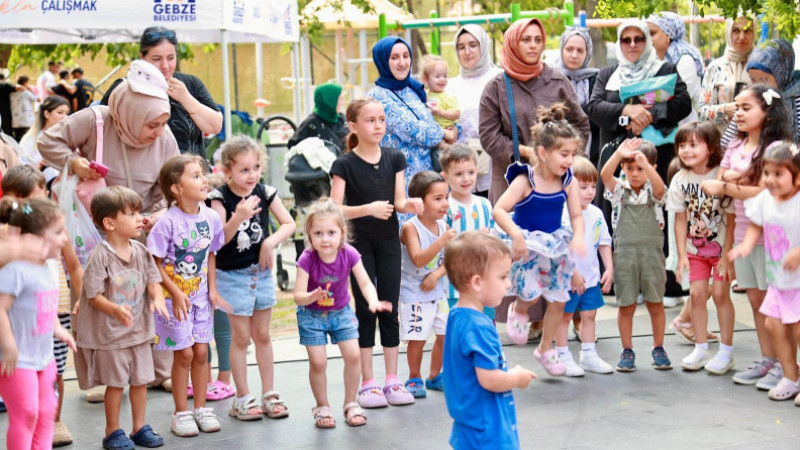 Gebze Belediyesi’nin Etkinliğinde Minikler Doyasıya Eğlendi