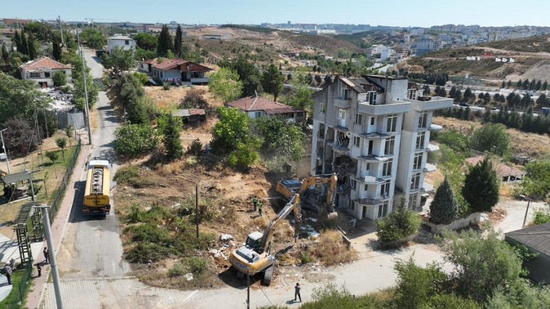 Çayırova'da Yıkım Başladı