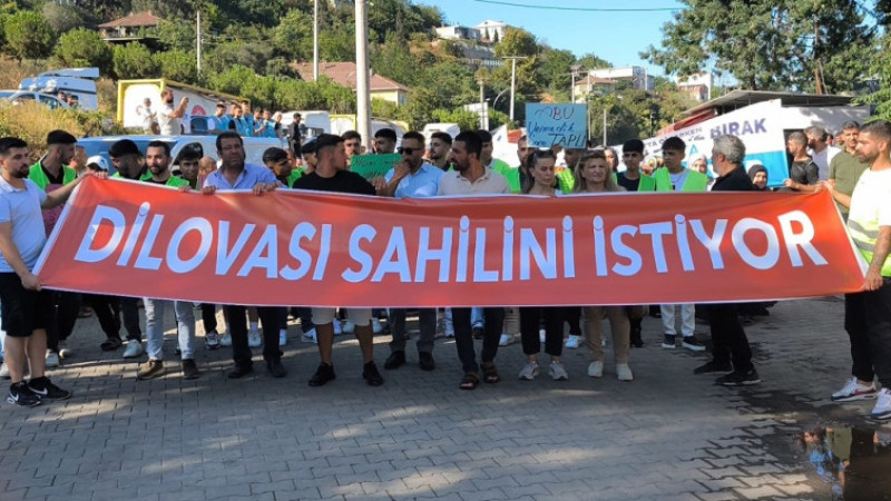 Dilovası Halkı Sahiline Sahip Çıktı