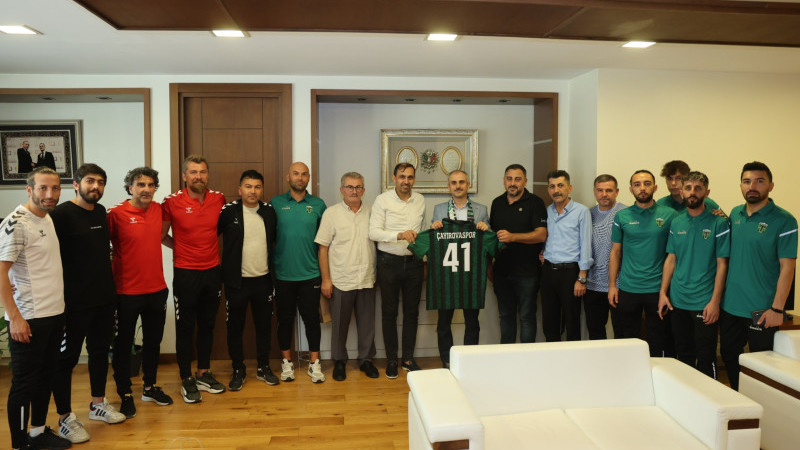 Çayırovaspor’dan Başkan Çiftçi’ye 45. yıl ziyareti