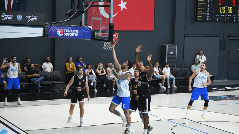 Çayırova Belediyesi, PizzaBulls Cedi Osman’a konuk oluyor