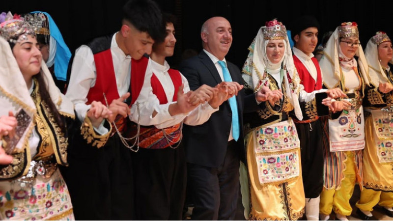 Halk oyunları kursu yeni dönem kayıtları başladı