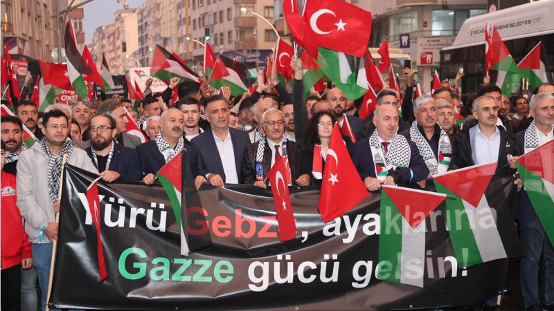 Gebze’de Binlerce Vicdan Gazze İçin Sokaklarda Buluştu