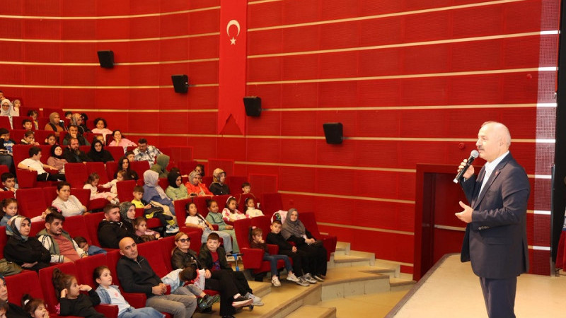 Miniklerden “Aslan Hürkuş 4: Hürjet”le eğlendi
