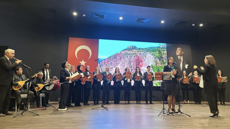 Özel Körfezim Eğitim Kurumları’ndan Vatan ve Bayrak Temalı Anlamlı Program