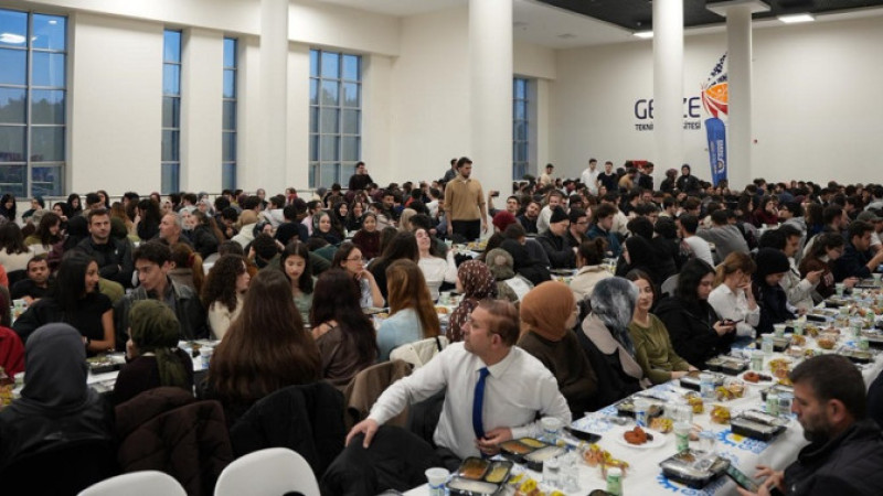 Gebze Belediyesi İftar Sofrasını Gebze Teknik Üniversitesi’nde Kurdu