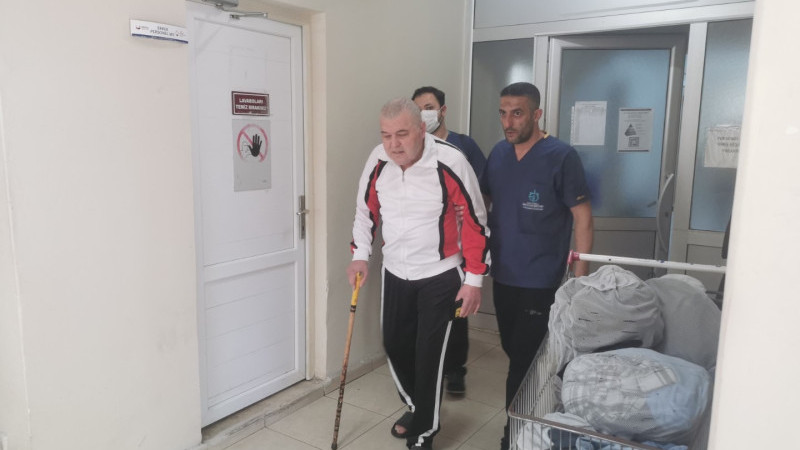 Gebze’de Çöp evden Büyükşehir’le hayata tutundu