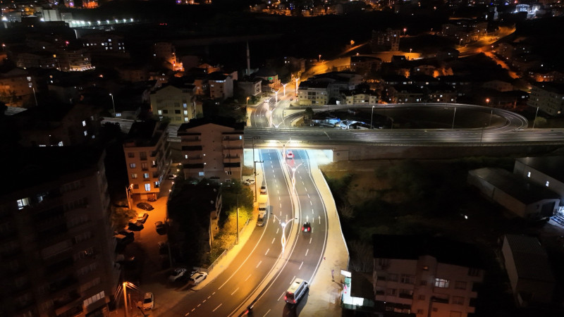 Dev proje, gece görüntüsüyle de göz kamaştırıyor